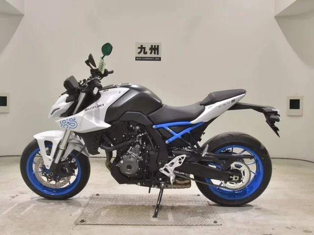Suzuki GSX-8S