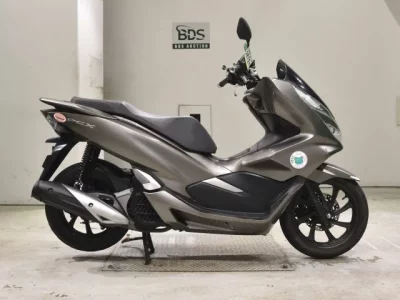 Honda PCX125-3
