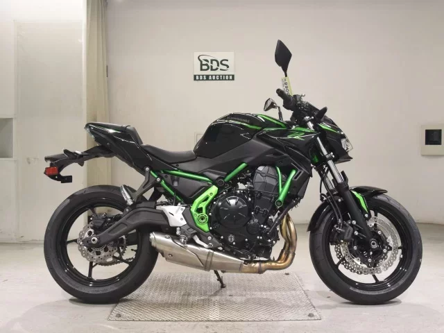 Kawasaki Z650A лот № 5068 оценка 7  с аукциона в Японии