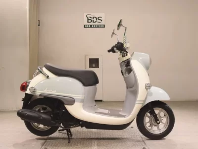 Yamaha VINO-4