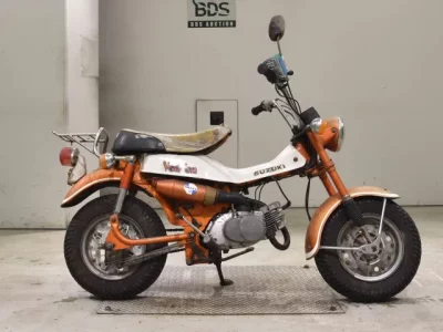 Suzuki RV50
