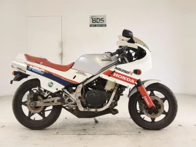 Honda NS250R SHO LOUIS NOT EQUIPPED