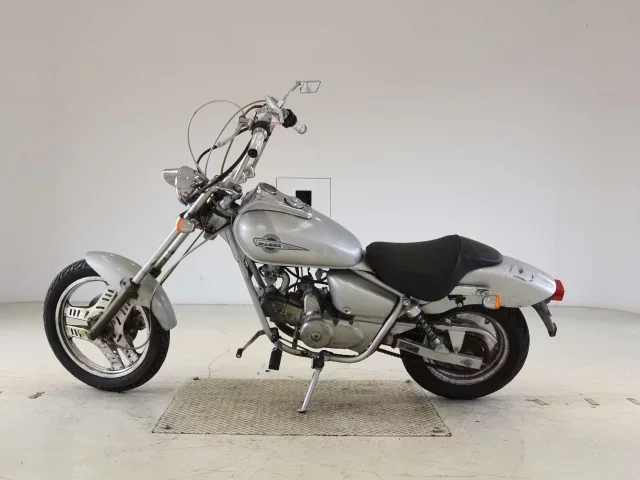 Honda MAGNA 50