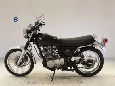 Yamaha SR400-5
