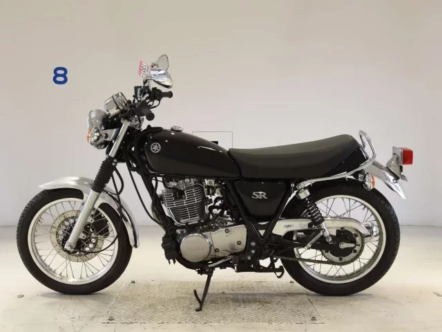 Yamaha SR400-5