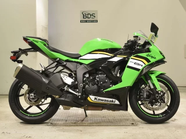 Kawasaki ZX-6RA лот № 2658 оценка 8  с аукциона в Японии