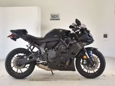 Yamaha YZF-R7-2