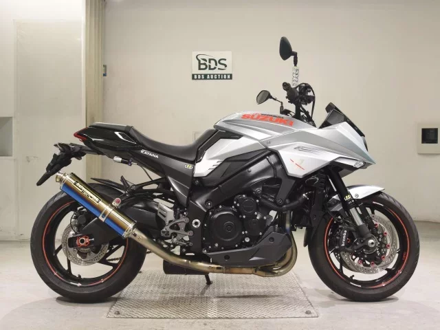 Suzuki KATANA1000 лот № 5377 оценка 5  с аукциона в Японии