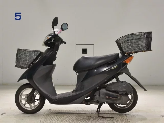 Suzuki ADDRESS V50