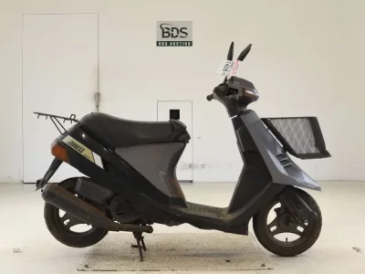 Suzuki ADDRESS V50