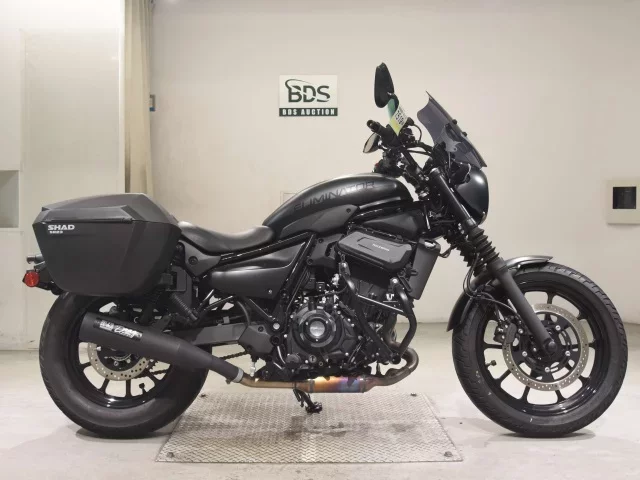 Kawasaki ELIMINATOR 400-3SE лот № 7519 оценка 6  с аукциона в Японии