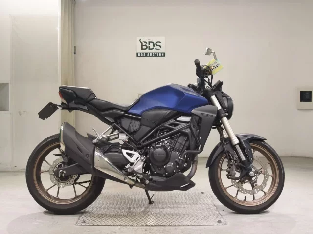 Honda CB250RA лот № 5403 оценка 4  с аукциона в Японии