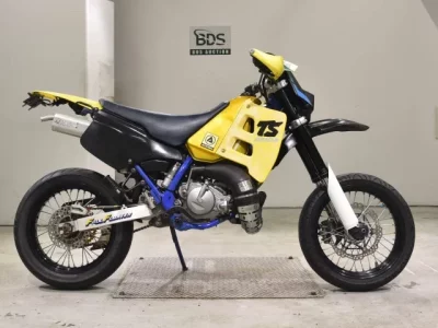 Suzuki TS200R