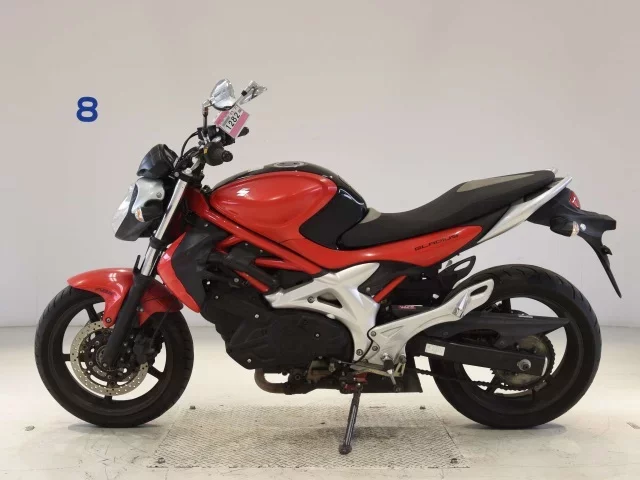 Suzuki GLADIUS400