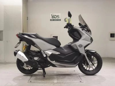 Honda ADV160