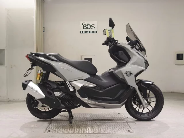 Honda ADV160