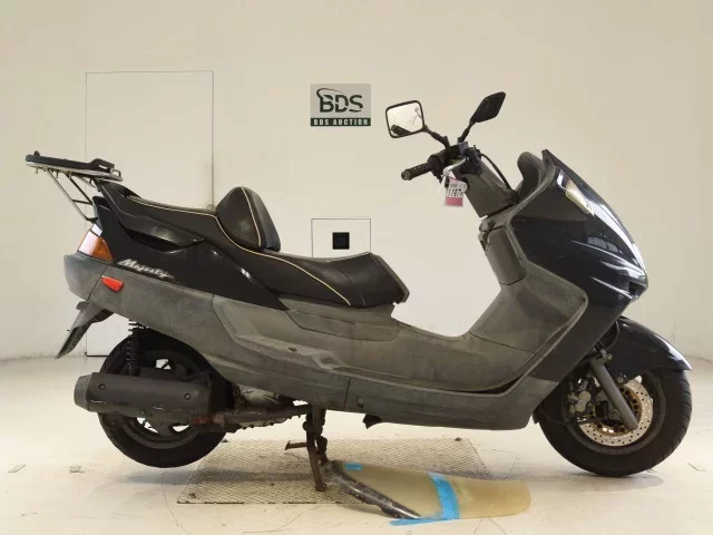 Yamaha MAJESTY 250