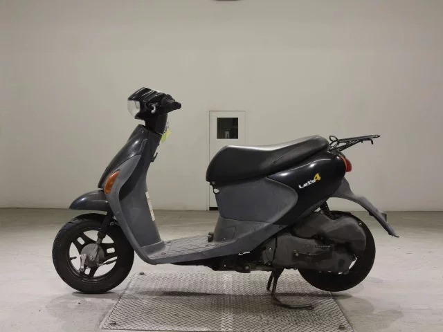 Suzuki LET S4