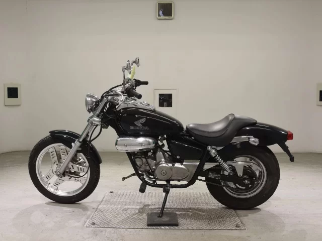 Honda MAGNA 50