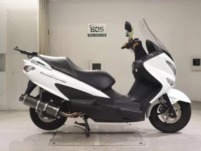 Suzuki BURGMAN 200A  с аукциона в Японии