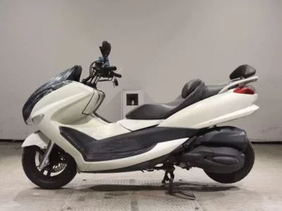 Yamaha MAJESTY 250-4 SHO LOUIS NOT EQUIPPED