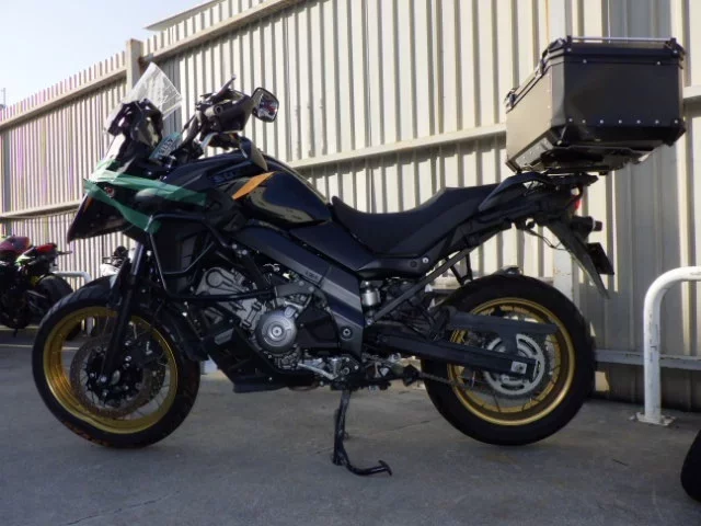 Suzuki V STROM 650XTA