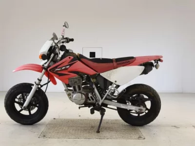 Honda XR100 MOTARD