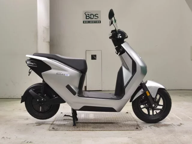Honda EM1E: