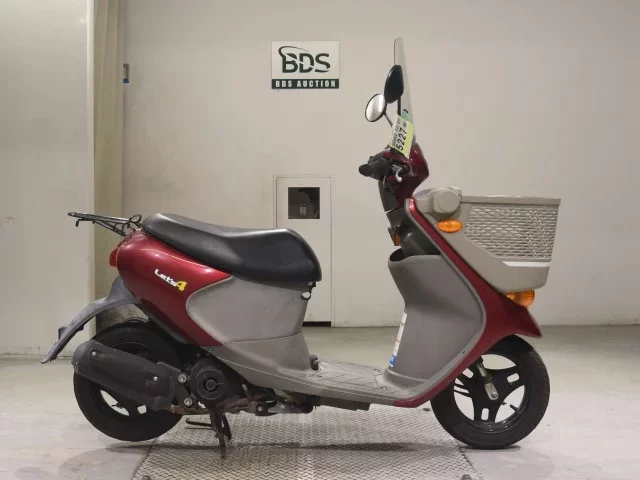 Suzuki LET S4