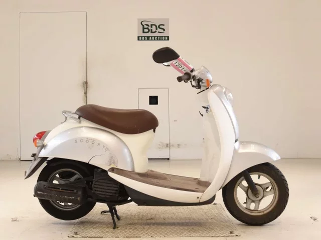 Honda CREA SCOOPY