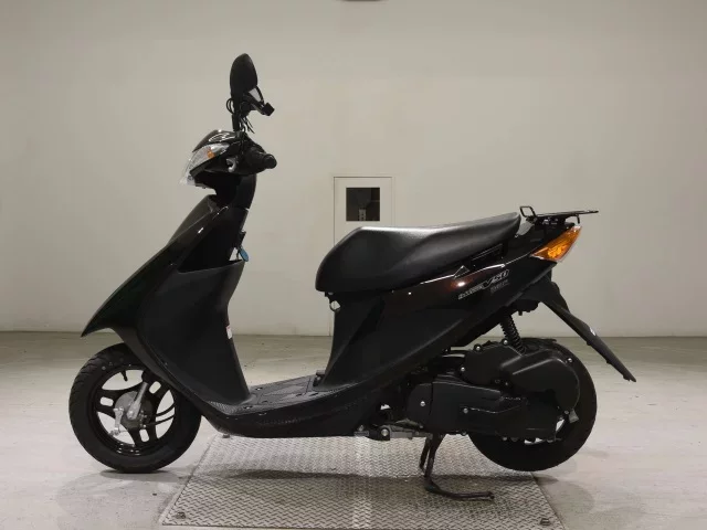 Suzuki ADDRESS V50-3