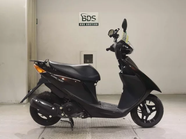 Suzuki ADDRESS V50-3