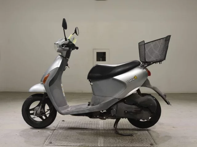 Suzuki LET S4