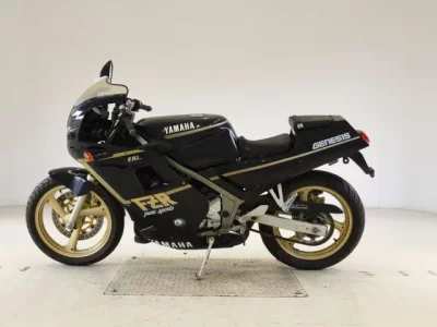 Yamaha FZR250