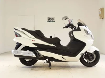 Suzuki SKYWAVE 250M