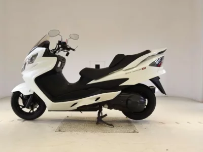 Suzuki SKYWAVE 250M
