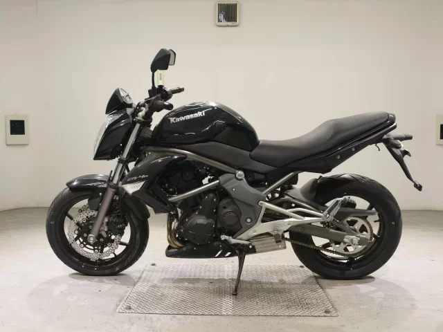 Kawasaki ER-4N