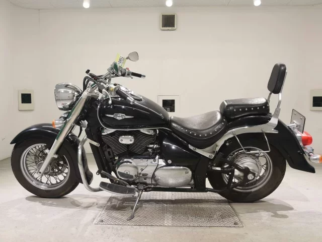 Suzuki INTRUDER 400 CLASSIC