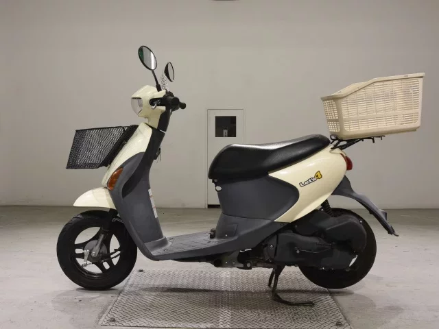 Suzuki LET S4