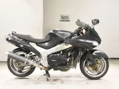 Kawasaki ZZR1100