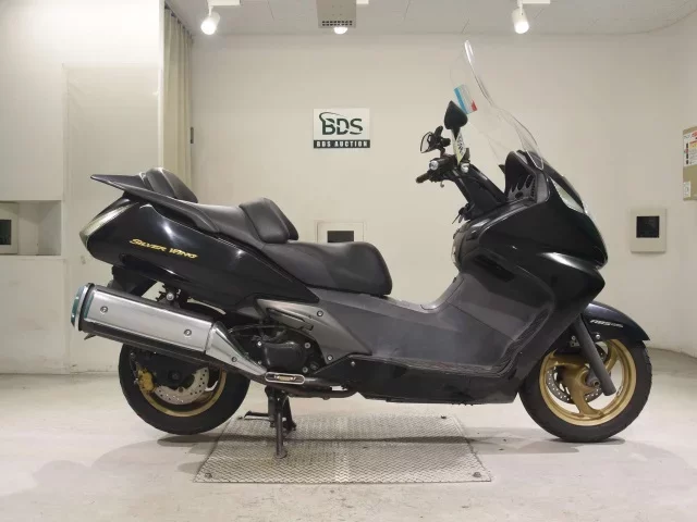 Honda SILVERWING600 ABS лот № 5096 оценка 4  с аукциона в Японии