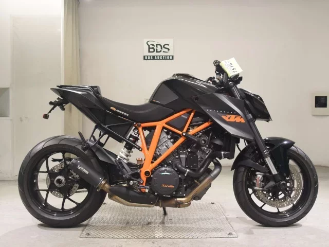 KTM  1290 SUPER DUKE R лот № 7515 оценка 5  с аукциона в Японии