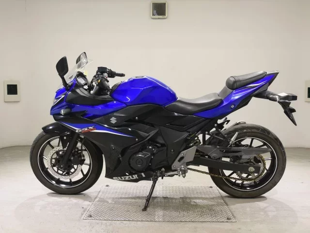 Suzuki GSX250R