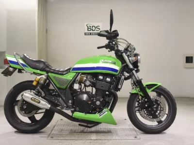 Kawasaki ZRX400