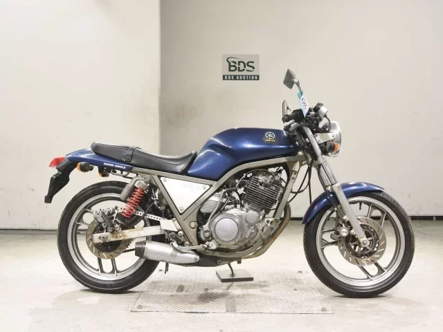 Yamaha SRX400-1