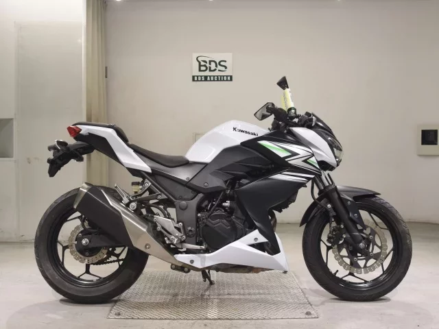 Kawasaki Z250 лот № 7675 оценка 4  с аукциона в Японии