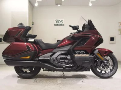 Honda GL1800 TOUR D  с аукциона в Японии