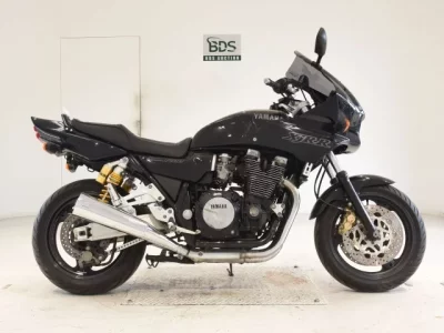 Yamaha XJR1200R
