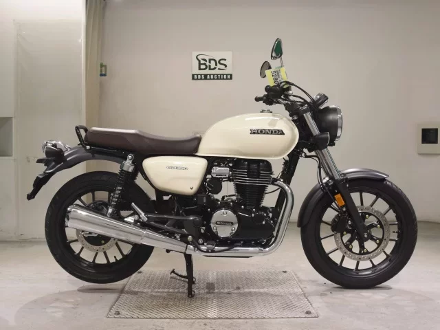 Honda GB350 лот № 5280 оценка 8  с аукциона в Японии