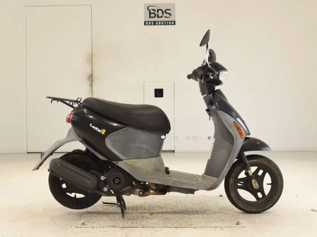 Suzuki LET S4
